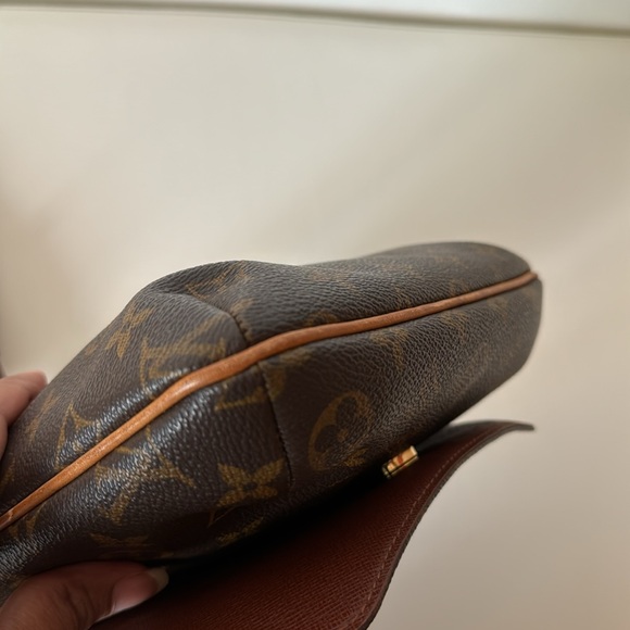 Louis Vuitton Monogram Musette Shoulder Bag in Excellent Condition - Picture 5 of 16